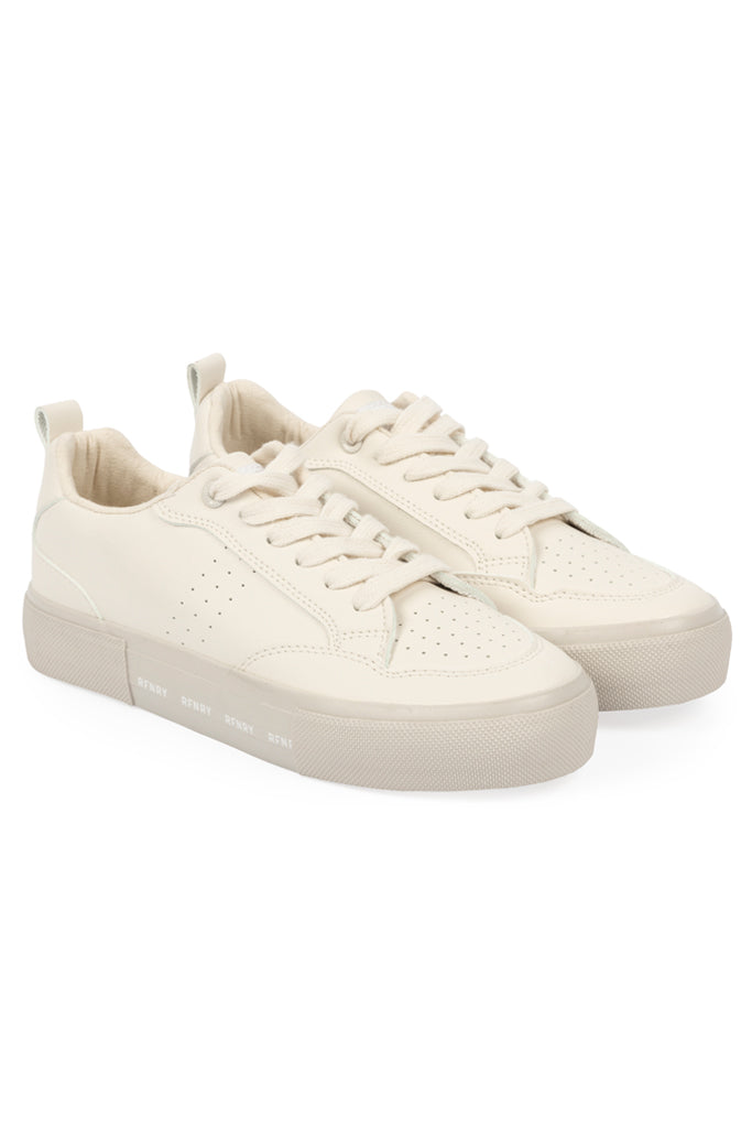Classic Sneaker Off White