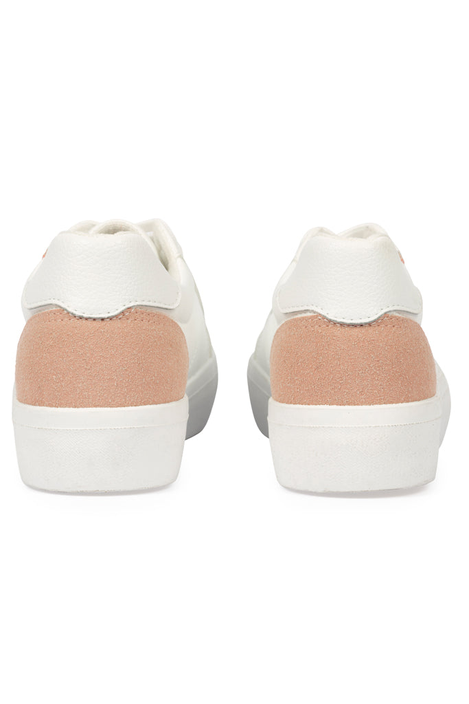 Classic Lace Up Sneaker White