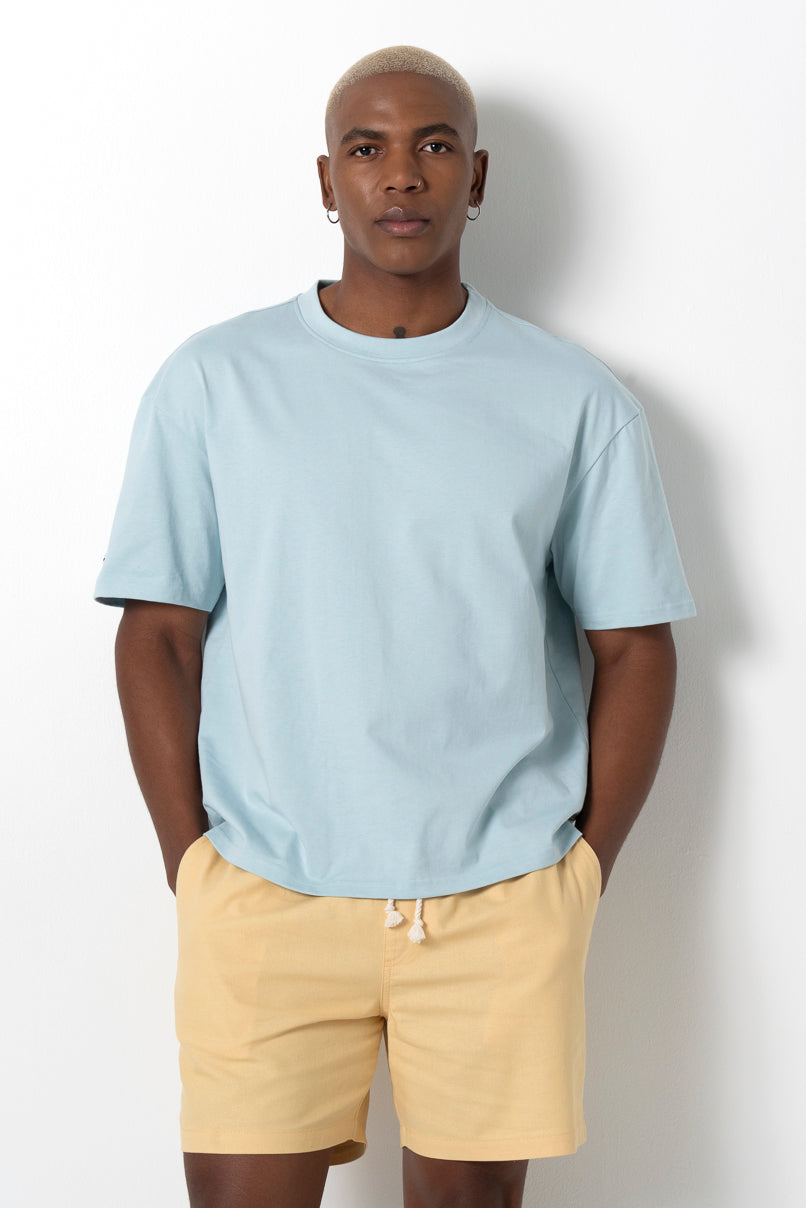 Minimalistic T-Shirt Light Blue