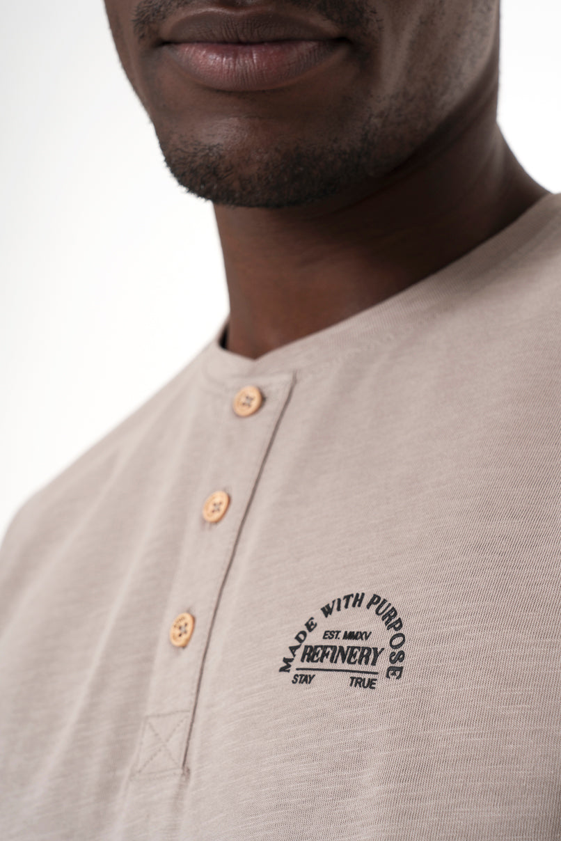 Henley T-Shirt Biscuit