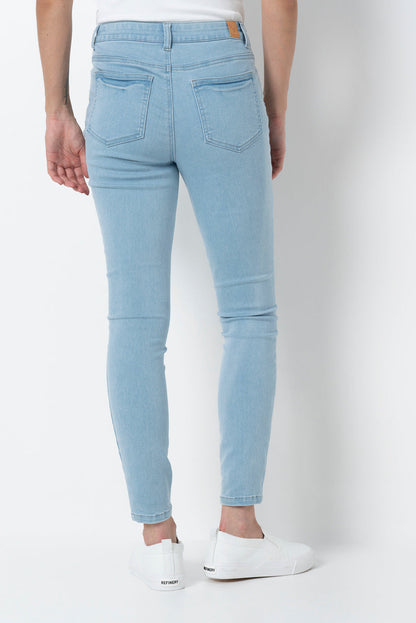 Rf01 Mid Rise Skinny Jean Light Wash